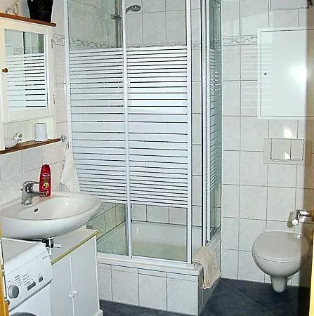 72 4 * Karlshagen